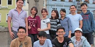Die vietnamesen sind eine ethnie in südostasien. Pilotprojekt Wird Fortgesetzt Vietnamesen Pflegen Kranke Sachsen Dnn Dresdner Neueste Nachrichten