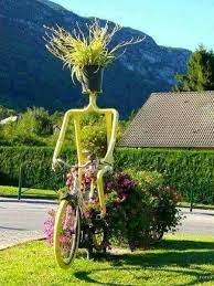 35 Charming Bicycle Planter Ideas For