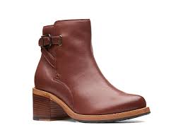 Boots Clarks Brown