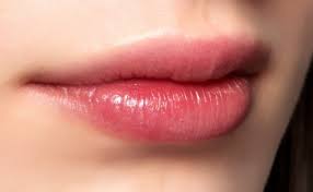 how to get rid of a dry patch on lips