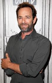 Us actor luke perry has died in california at the age of 52, less than a week after suffering a perry rose to fame on beverly hills, 90210 and had been starring as fred andrews on the cw show. Riverdale S Luke Perry Hospitalized After Stroke Reports E Online