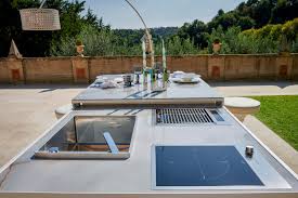 which luxury outdoor kitchen appliances