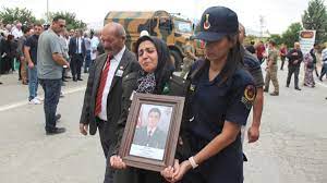 Şehit Piyade Üsteğmen Serkan Erkuş, son yolculuğuna uğurlandı - Son Dakika  Flaş Haberler