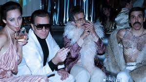 The limited netflix series follows the legendary fashion designer roy halston frowick, portrayed here by ewan mcgregor, as he builds a worldwide fashion empire that defined the 1970s and '80s new. Wbfc2vqy1lyt6m