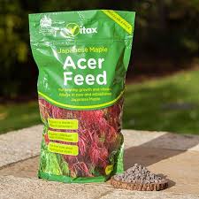 When we're selecting the best soil for succulents, our primary focus is to make sure it has good drainage. Vitax Japanese Maple Acer Feed 900g Yougarden