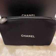 instock chanel makeup gwp pouch