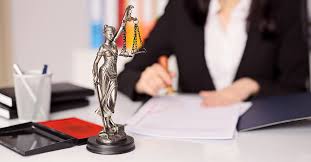 What type of lawyer earns the most money? Highest Paid Lawyers Which Field Of Law Is Best Student Loan Planner