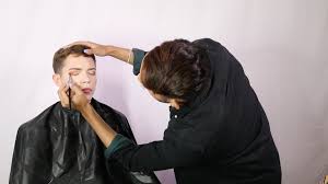 male makeup in the beauty industry