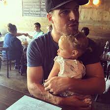 However, it didn't work out for well, my wife is playing nora fries in the crossover, which is very exciting. Stephen Amell S Family Photos Will Make You Love Him Even More Stephen Amell Stephen Amell Arrow Steven Amell