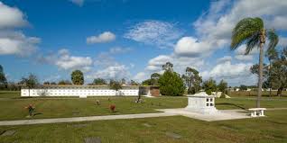 royal palm memorial gardens cemetery com