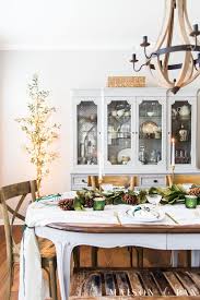gorgeous holiday table