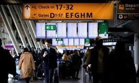 Tientallen vluchten geannuleerd op Schiphol vanwege zware windstoten