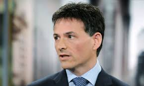 The activist investor David Einhorn has dropped a lawsuit against Apple that the company&#39;s CEO repeatedly called &quot;a silly sideshow&quot;. - David-Einhorn-007