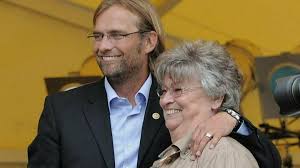 Jurgen klopp is expected to be unveiled as liverpool 's new manager on friday. 2021 Jurgen Klopp His Mother Has Died And He Cannot Go To The Funeral
