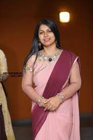 Anjali in red pink saree with matching blouse lovely new hairstyle with red bangles, anjali unseen stills, anjali pics, anjali photo gallery in red half saree, anjali stills, telugu actress anjali navel show. Anjali Aneesh Upasana Anjali Nair Actress Photos Stills Gallery