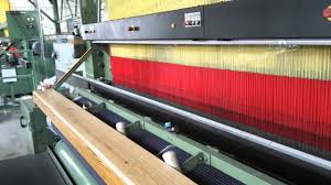 weaving machine for manufacturing wall