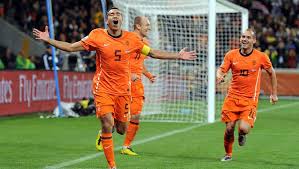 Het nederlands elftal) has represented the netherlands in international men's football matches since 1905. Oranje Met Drie Finales Op Vier Na Beste Land Het Parool