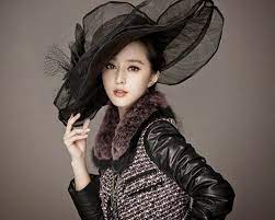 Chinese Actress Yang Mi Wallpaper