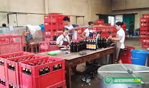 Pabrik kecap cap bulan is a production located in palembang. Inilah Sejarah Berdirinya Kecap Thg Kecap Manis Yang Melekat Di Lidah Orang Kudus 1 Beta News