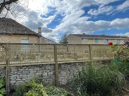 How To Attach Fencing To A Wall