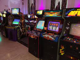 retro arcade video games pinball in