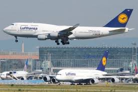 airbus a380 and five boeing 747