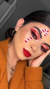 10 trendy christmas makeup looks to