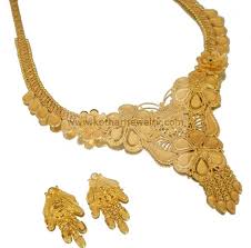simple plain gold necklace set