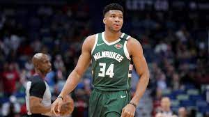 1,560,419 likes · 17,135 talking about this. Giannis Antetokounmpo Rookie Card Sells For Record 1 812 Million Cbssports Com