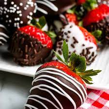 Chocolate Covered Strawberries Recipe With Almond Bark gambar png