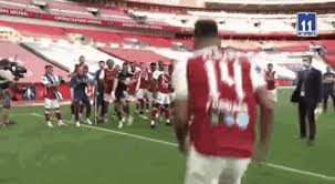 The 2020 emirates fa cup winners. Arsenal Celebration Gif Arsenal Celebration Auba Discover Share Gifs