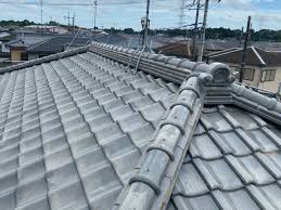 部位ごとに名称が違う屋根瓦の特徴とメンテナンス方法をご紹介 | 横浜の屋根工事、屋根リフォーム、屋根塗装は街の屋根やさん横浜 さん