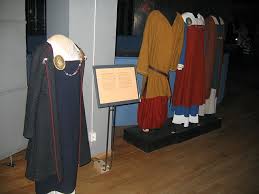 viking clothing warm and durable history