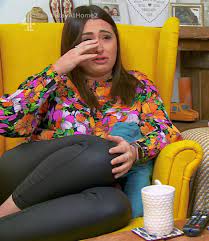 Gogglebox fave sophie sandiford has opened up about losing her job at debenhams in her latest social media post. Gogglebox S Sophie Sandiford Shocks Fans As She Breaks Down In Tears Over Awful Second Lockdown