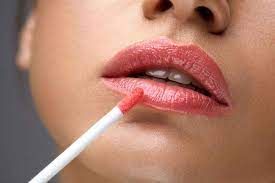 10 jenis kosmetik untuk bibir yang