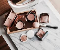 the glowy bronzer makeup sessions