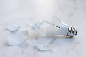 how to remove a broken light bulb 5