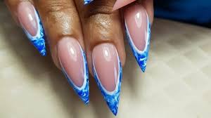 best salons for adding nail polish and