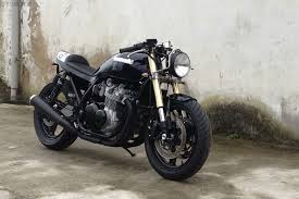 faves zephyr zr750 cafe racer from