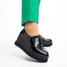 Pantofi dama negri din piele ecologica Tamora - Kalapod
