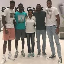 2 is a greek professional basketball player for the milwaukee bucks of the. Bucks Giannis Antetokounmpo Welcomes Son Father For The First Time