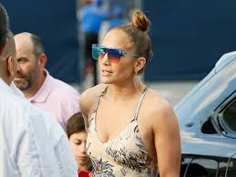 The on the floor singer shared the photo of. Jennifer Lopez S Diet Benefits Downsides And More