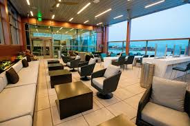 delta sky club lounge locations