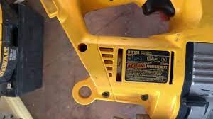 How to Change the Blade on Dewalt DW321 and DW933 Jigsaw?