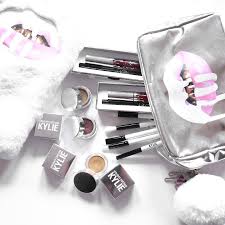 kylie cosmetics holiday bundles