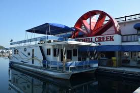 Houseboat rental on dale hollow lake at sunset marina offers three convenient sizes of houseboats from which to choose. Family Community And Houseboating At Dale Hollow Lake Houseboat Magazine