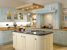 country kitchen cabinets