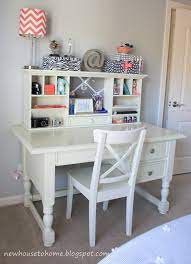 Adorneve 36.2 inch pink writing desk with drawers, study desk with hutch,girls desk/students desk work station for home office, table desk for bedroom 4.5 out of 5 stars 302 $105.99 $ 105. Pin By Taylor Malam On Home Decor Desk For Girls Room Bedroom Design Room Ideas Bedroom
