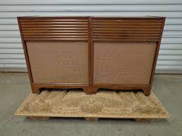 vine magnavox record player