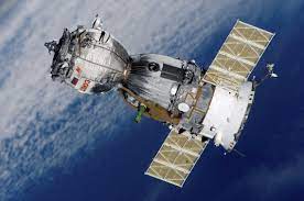 satellite soyuz spaceship space station ...